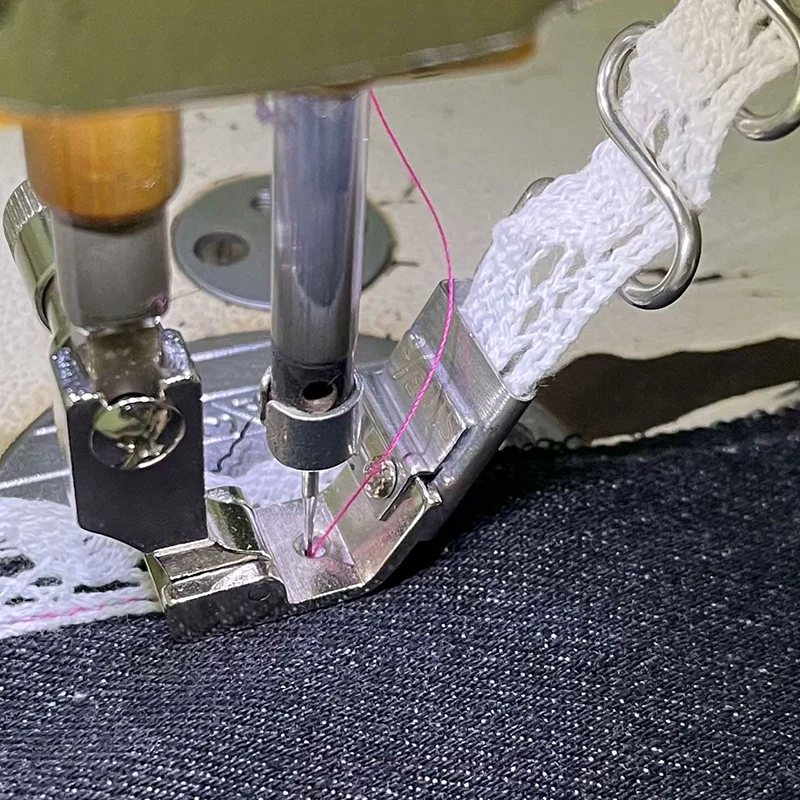 

Tape Attaching Foot Back Collar Webbing Lace Feet Guide Belt Rubber Elastic Belt Presser Foot with Steel Wire Industrial Sewing