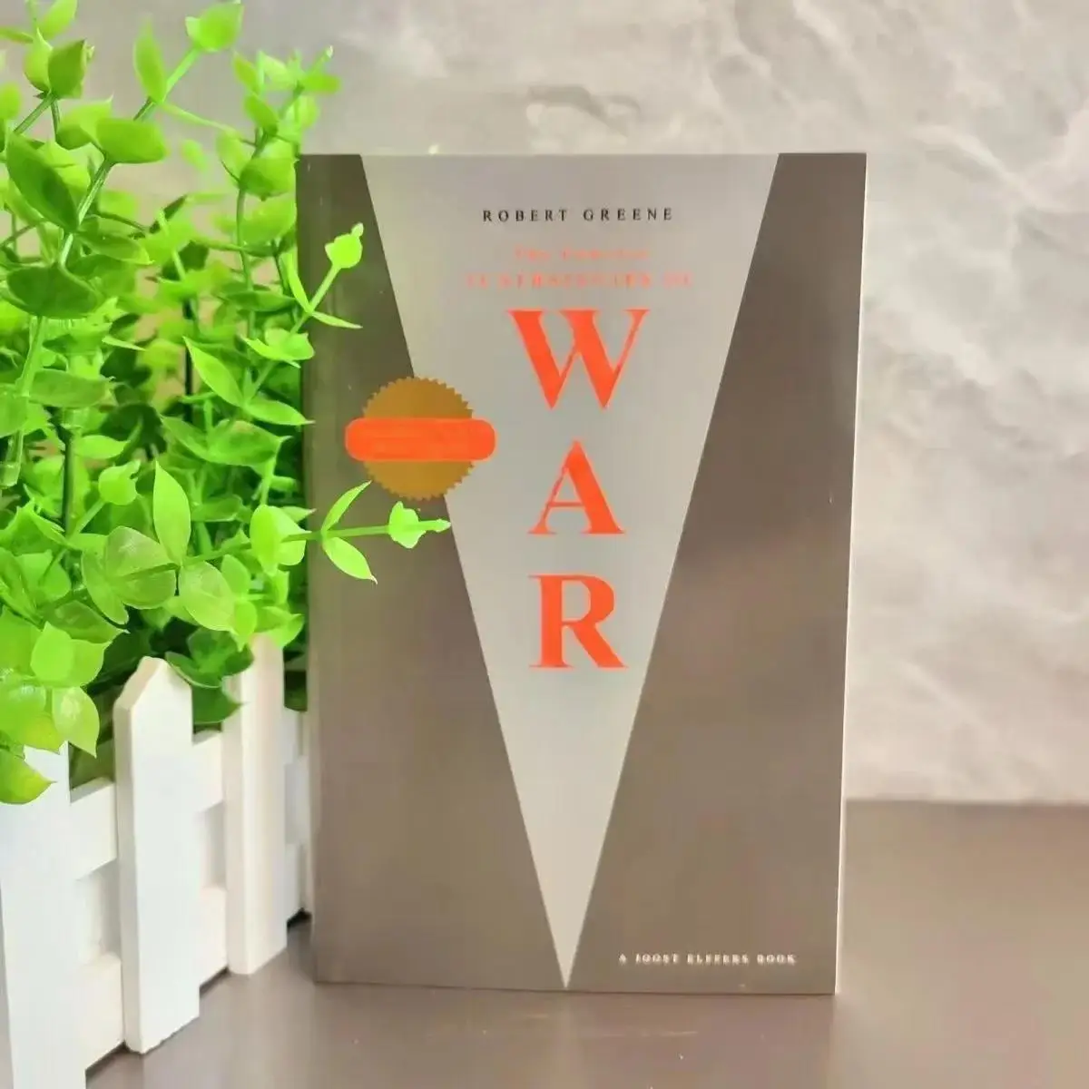 The Concise 33 Strategies of War Modern Machiavellian Robert Greene English Book