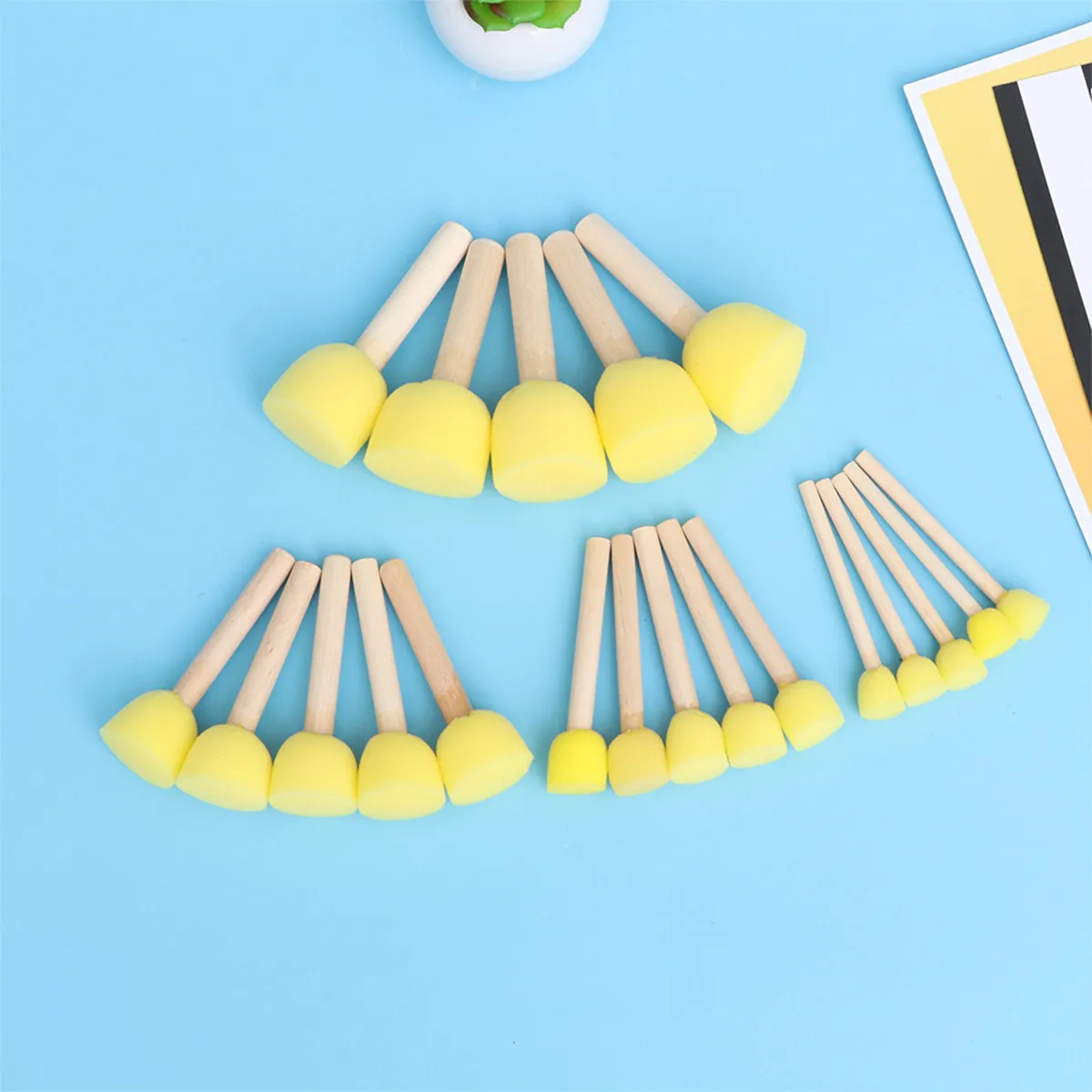 20Pcs Sponge Paint Brush Set for Kids Premium Material Handle Prevents Dirty Hands Ideal for Graffiti Painting Drawing Art