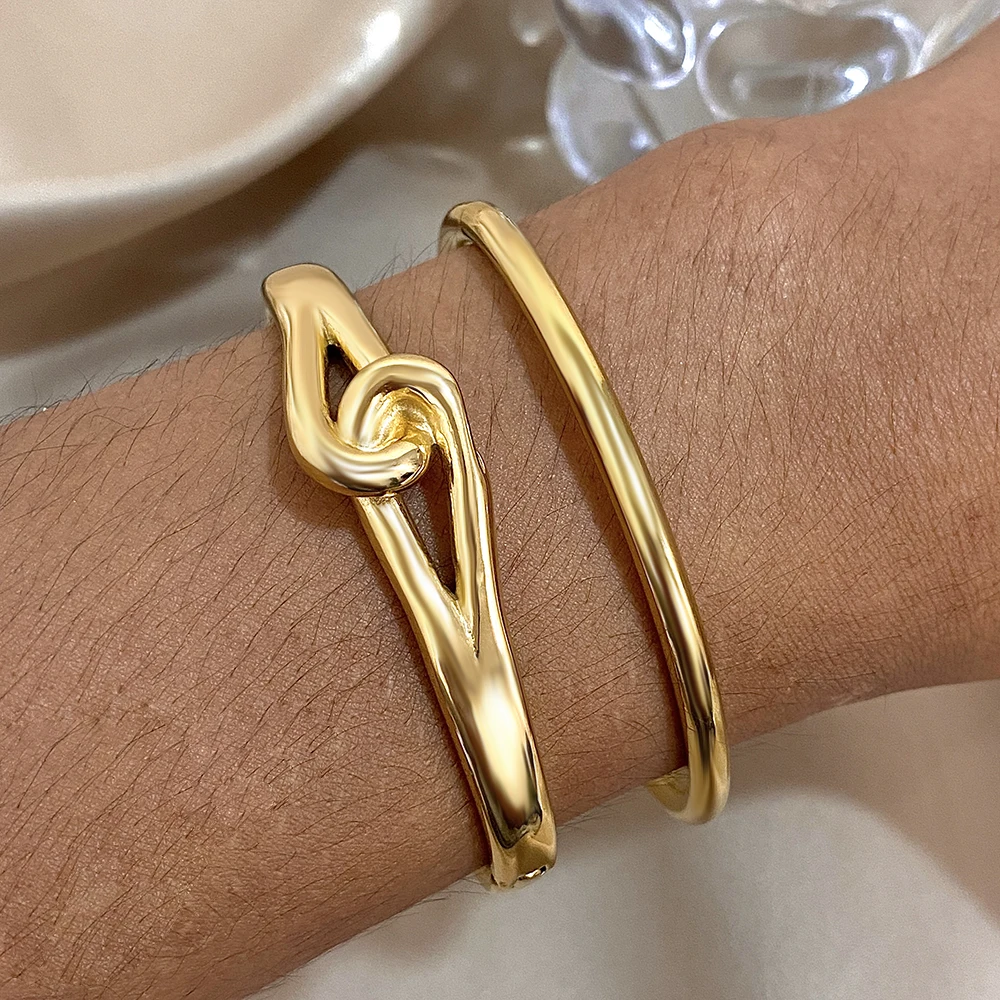 Golden Vintage Stainless Steel Bracelets Stackable Cuff Jewelry Women Men Fashion Simple Bangle Classic Accessories