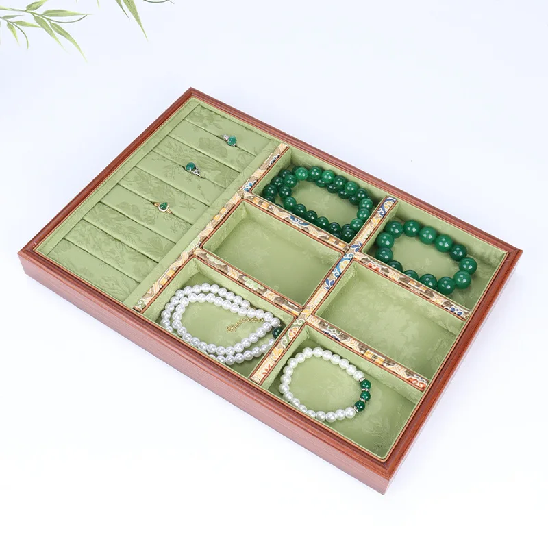 Embroidered jewelry plate, light green silk cloth bracelet, earrings, viewing plate, jade jewelry display plate