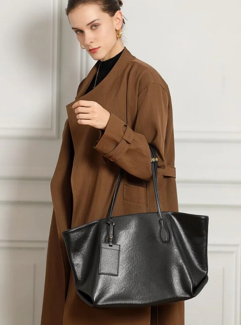 Luxury Soft Genuine Leather Shoulder Bag for Women Large Capacity Korean Fashion Square Tote Handbag Underarm Shopping Bag