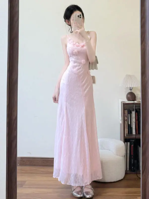 

Stunning Unique Beautiful Dress Sister Style Sweet Flower Strapless Slim Fit Long Skirt Cotton Material Autumn Wear Urban Com...