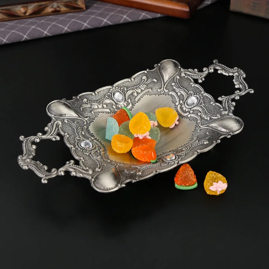 

Retro Fruit Plate Metal Fruit Serving Tray Rectangle Appetizer Platters Nordic Style Dry Nut Dish with 2 Handle