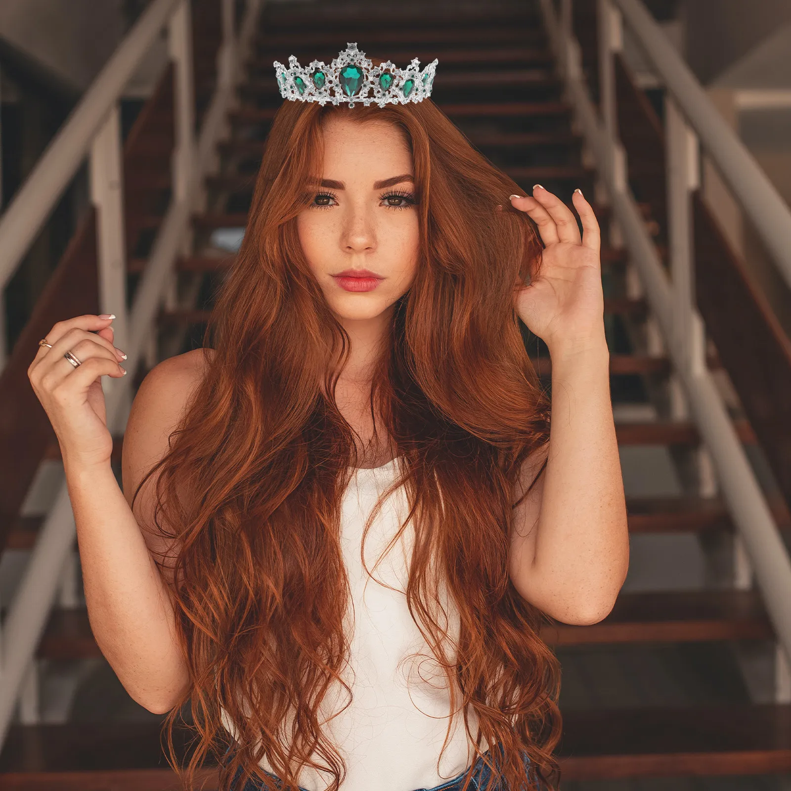 

Bridal Crown Hair Accessories Rhinestone Crown Elegant Wedding Tiara for Bride Party Celebration Hairpiece Wedding Hair