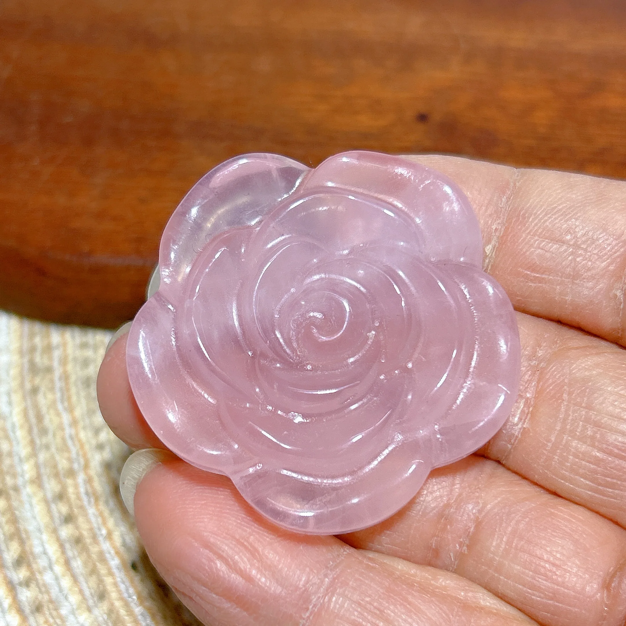 

Natural Crystal Star Rose Quartz Flower Carving High Quality Healing Gemstones Reiki Mineral Energy Home Decorations Gift