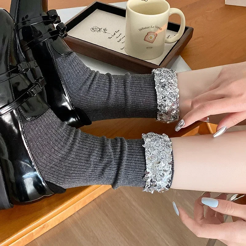 Calcetines brillantes y resistentes para mujer, calcetines finos de algodón a media pantorrilla, nuevo estilo, medias cómodas para el hogar, Lolita, primavera y verano, 2025