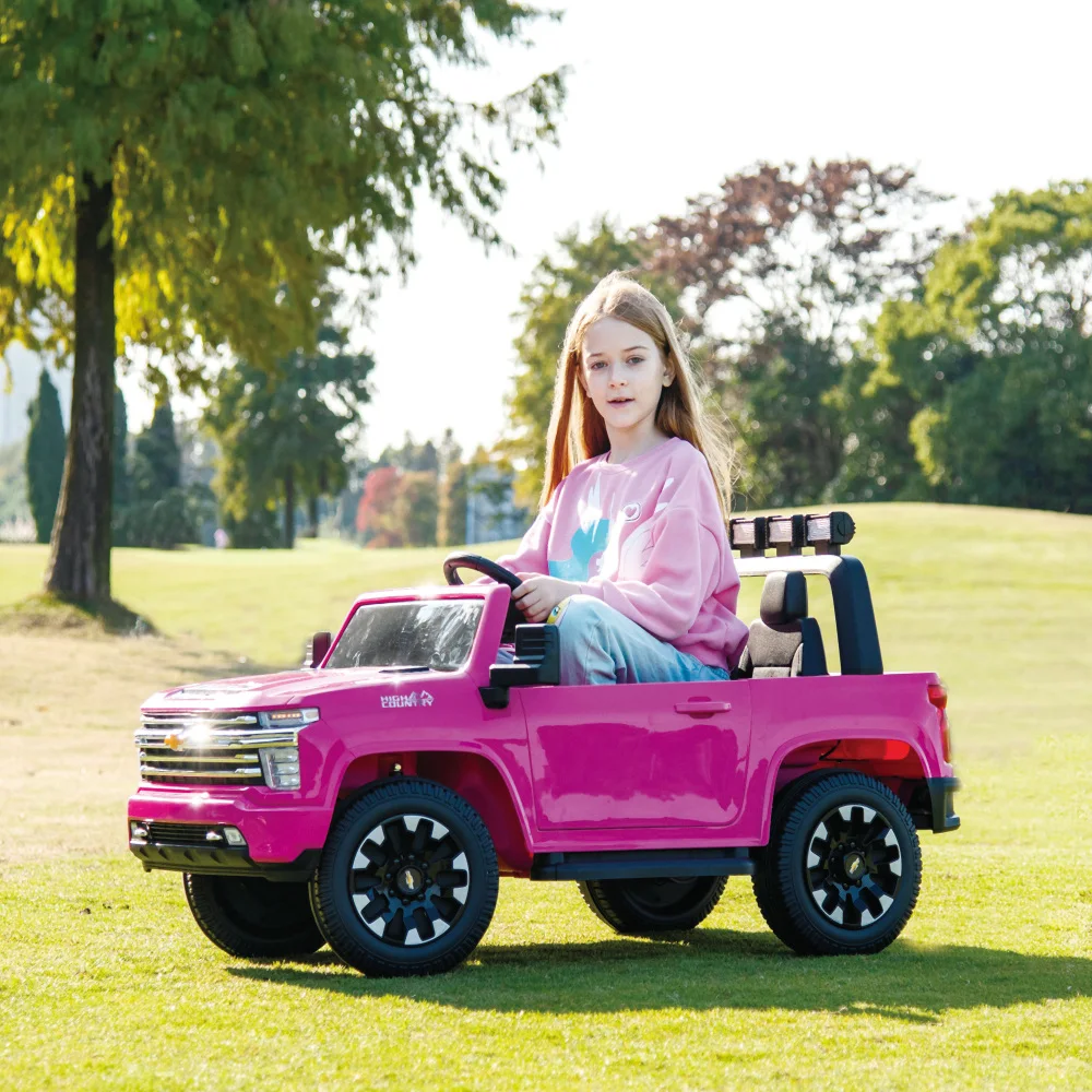 Roze, 24V 2-zits rit op vrachtwagenauto, gelicentieerde Chevrolet Silverado HD elektrische auto voor kinderen, 4WD-motoren, met 2.4G afstandsbediening