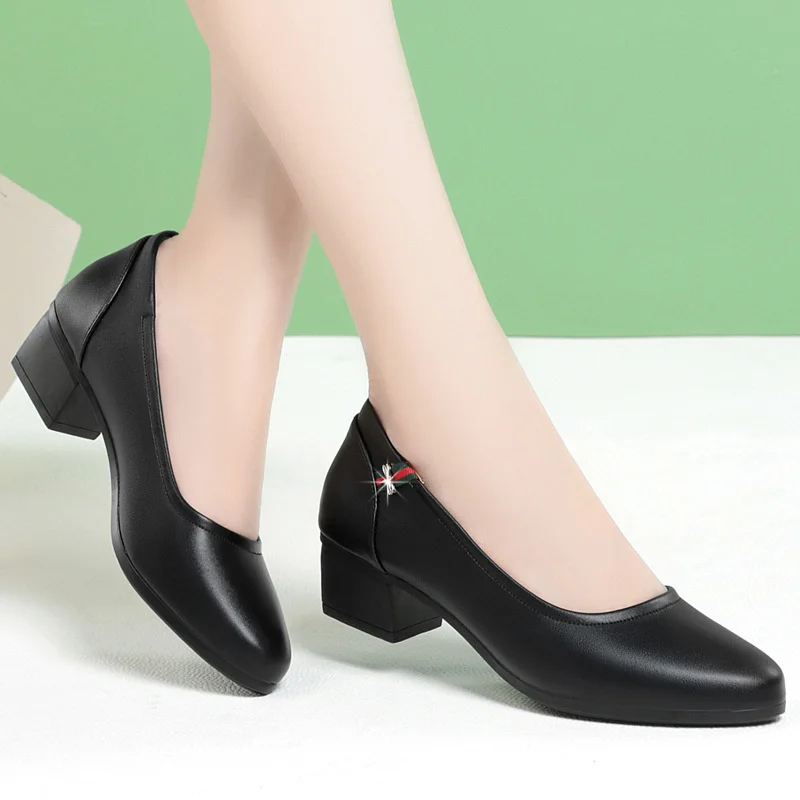 Spring New Soft Leather Soft Sole Women Shoes Square Heel Comfortable Casual Shoes Shallow Mouth Office Work Shoes