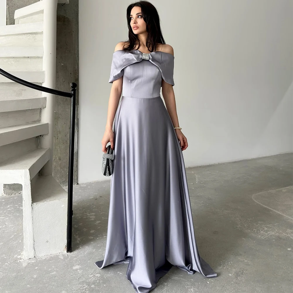 

Classic Boat Neck Prom Dresses Elegant Satin Evening Dress Fashion Bow Crystal Sweep Train Customized Special Occasion Gowns