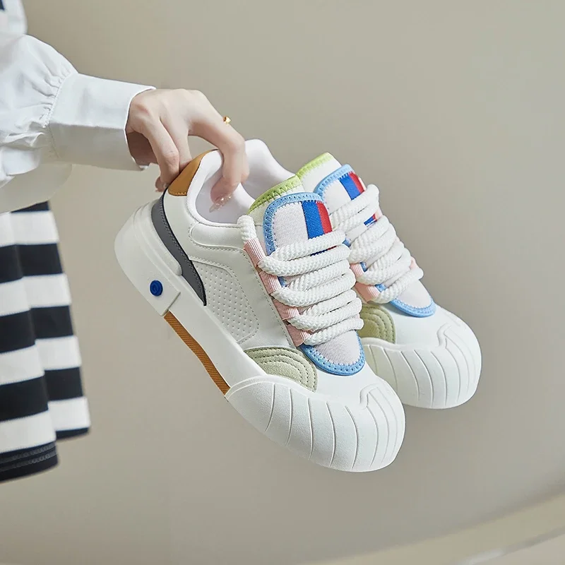 

Женские кроссовки на шнуровке, повседневная спортивная обувь, разноцветный дизайн, вулканизированная обувь на толстой подошве, уличная милая женская обувь для бега
