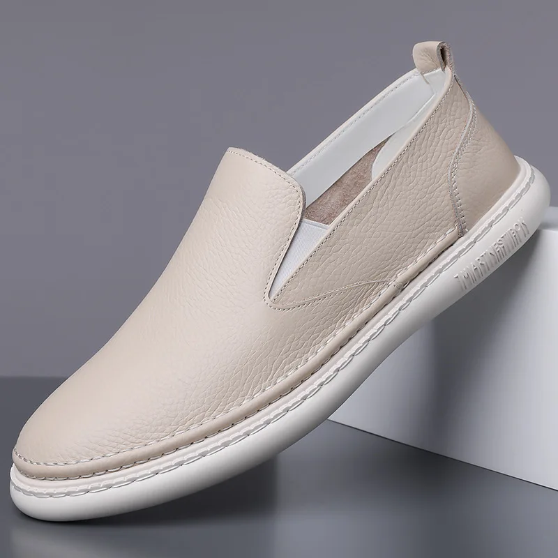 

2026 New Soft Outdoor Footwear Casual Shoes Men Comfort Loafer Shoes Slip on Retro Sneaker Work Shoes Street Style