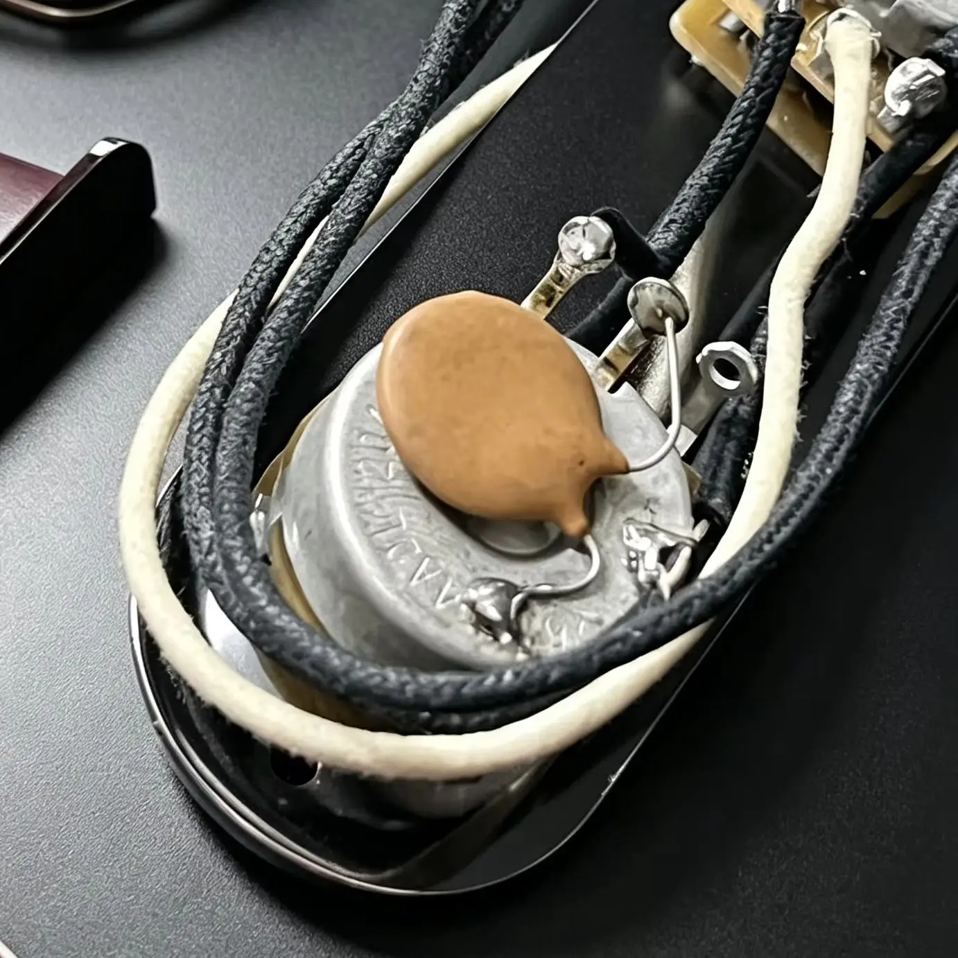 TL Style Electric Guitar Pre-Wired Harness Assembly 250K Pots 3-Way Toggle Switch Vintage Cloth Wire Guitar Wiring Kit for TL