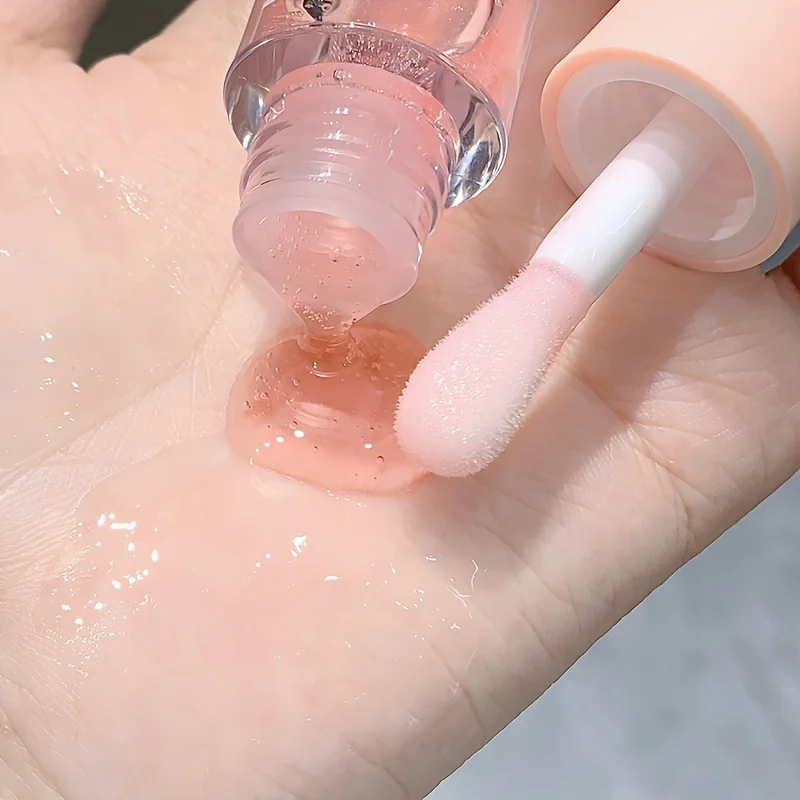 唇に潤いを長時間持続させる4色の保湿リップグレーズ 秋冬の乾燥対策に最適な美容ソリューション