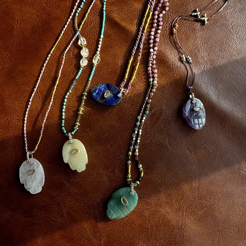 collar-retro-con-colgante-de-cristal-tejido-a-mano-joyeria-de-diseno-a-la-moda-amuleto-de-mano-de-dios-para-mujer