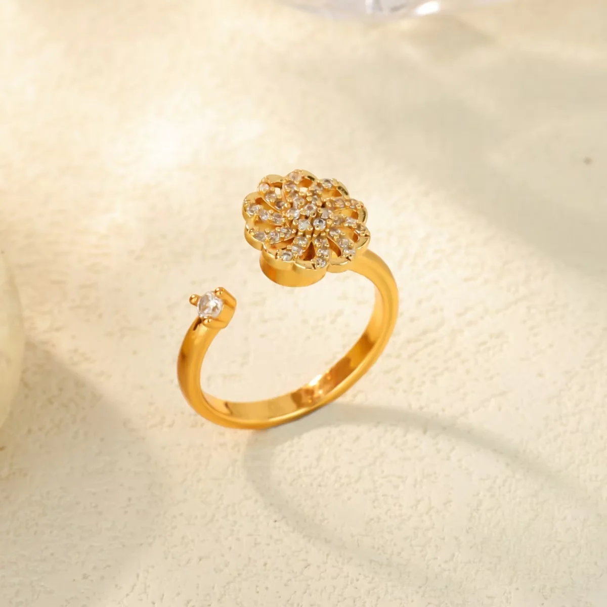 Women\'s Spinner Ring Luxury Four Clover Flower Rings For Man Gold Color Anti-stress Anxiety Fidget Ring Stainless Steel Jewelry