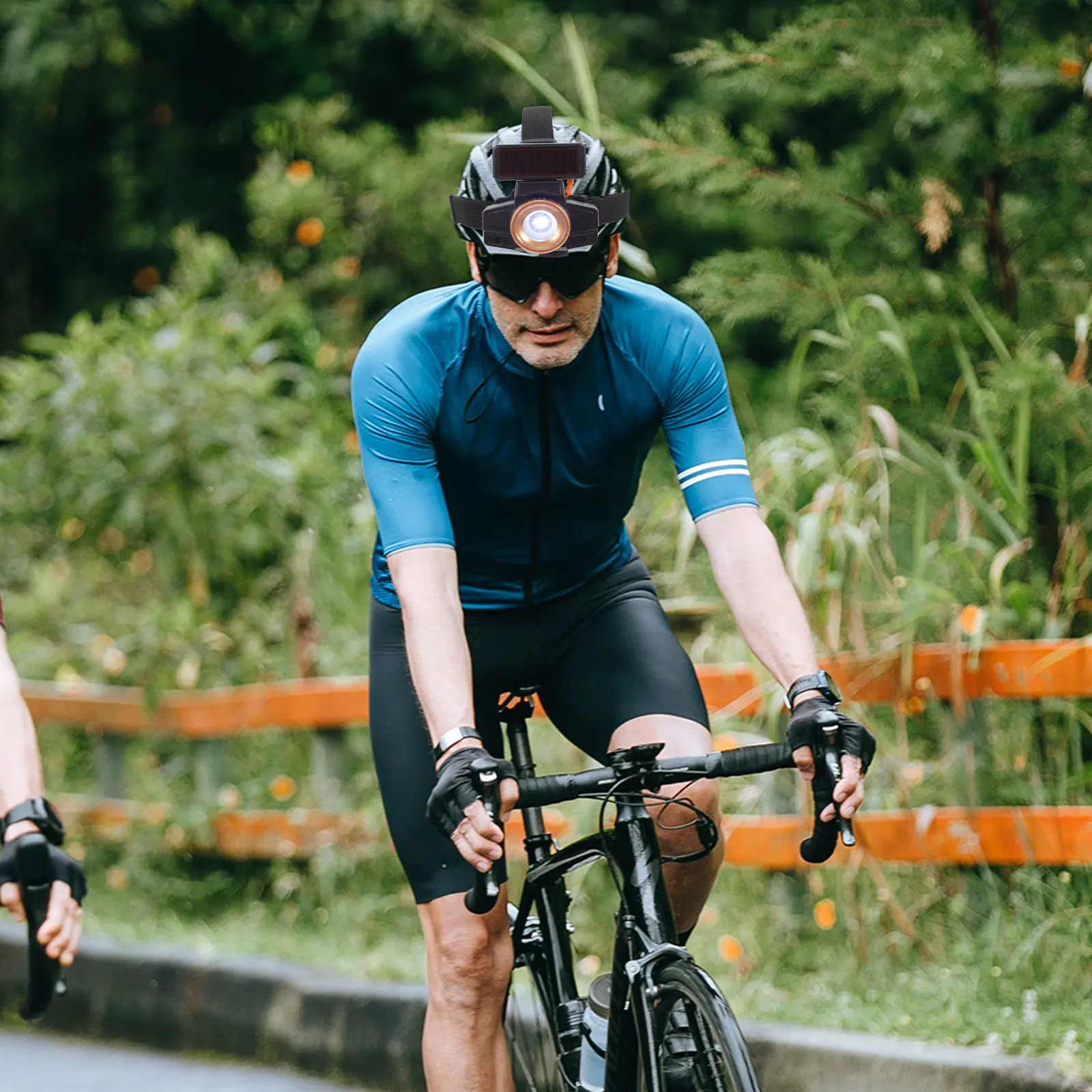 

1 set 1 Set Solar Charging Led Headlamp Usb Rechargeable Waterproof Outdoor Night Torch 180° Adjustable T9 Lamp Beads