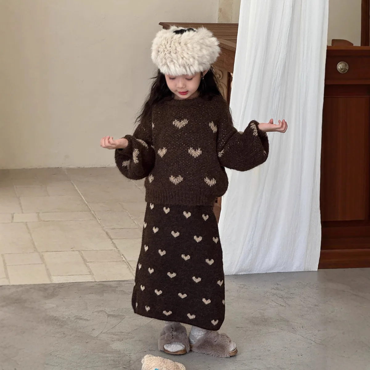 

Retro Winter Children Girls 2PCS Clothes Set Love Jacquard Thicken Kids Girl Sweater Loose Baby Girl Long Knitted Skirt Outfits