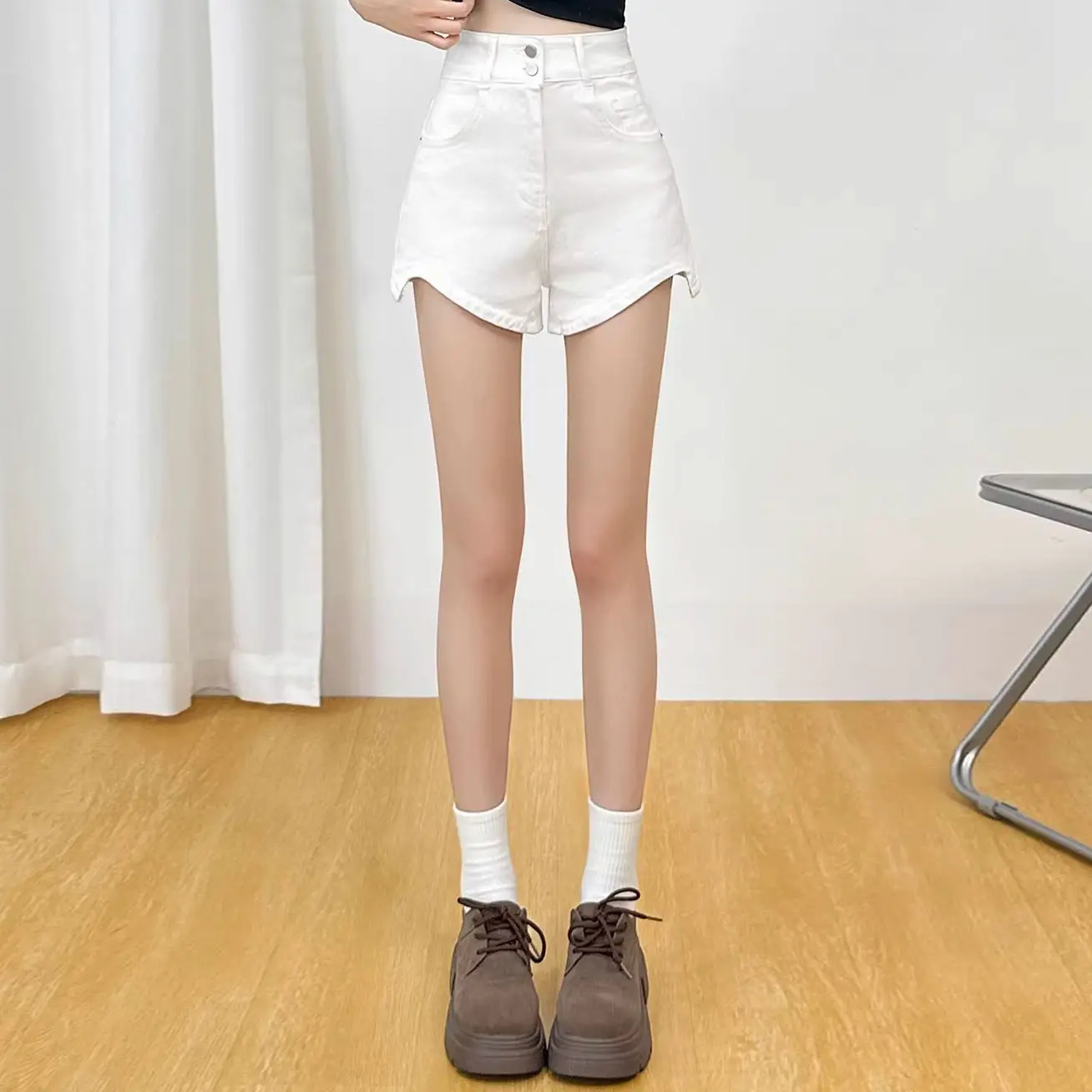 

White Slimming High Waist Denim Shorts Women's Korean Style Summer Fashionable Wearable Cotton Stretch Fabric