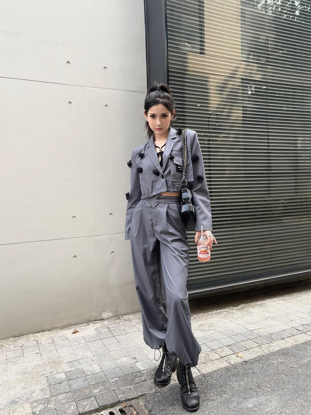 

Модный женский костюм-двойка из полиэстера с 3D-эффектом, осенний, в стиле сетевого бренда, для уличного стиля, с эффектом соленой ваты