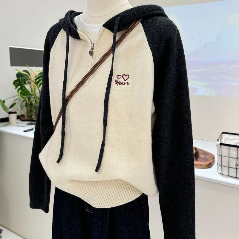 Korean Contrasting Color Embroidered Drawstring Hooded Sweater for Women Autumn and Winter Casual Versatile Pullover Sweater Top