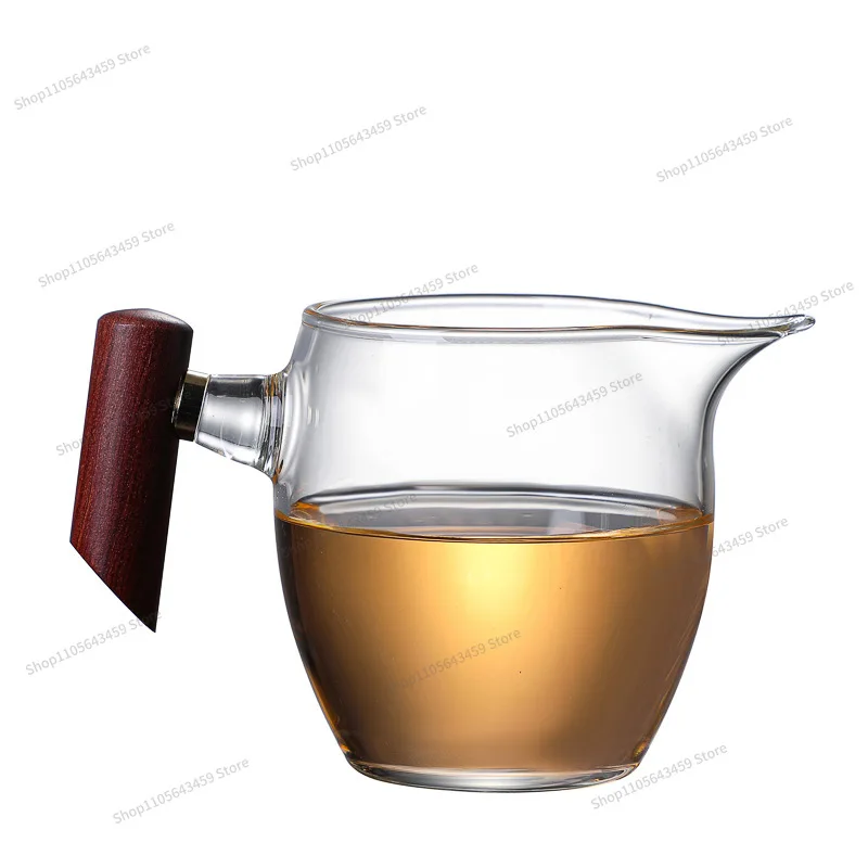 For wooden handle glass fair cup, thickened heat-resistant tea dispenser, kung fu tea set accessories