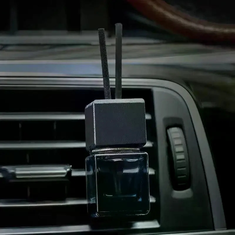 1 Piece Car Decoration Square Car Hanging Glass Bottle Air Freshener Empty Bottle Aromatherapy Ornament Pendant Diffuser