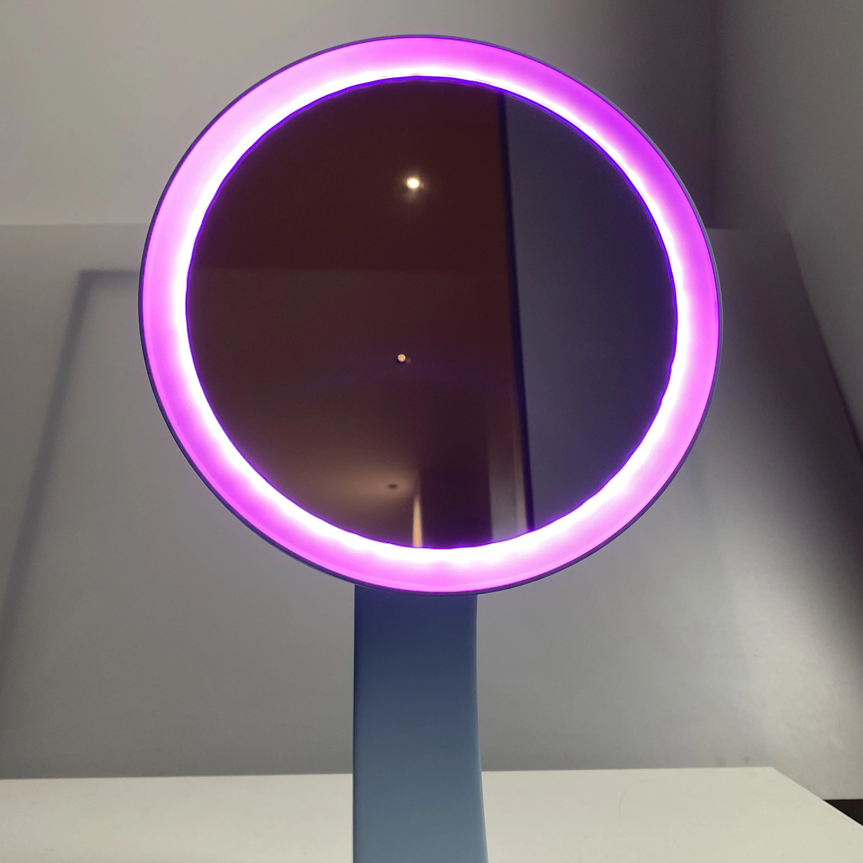 New Model Modern Vanity Table Lighting Make up Mirror with Light for Makeup Round Handheld Lighted Irregular