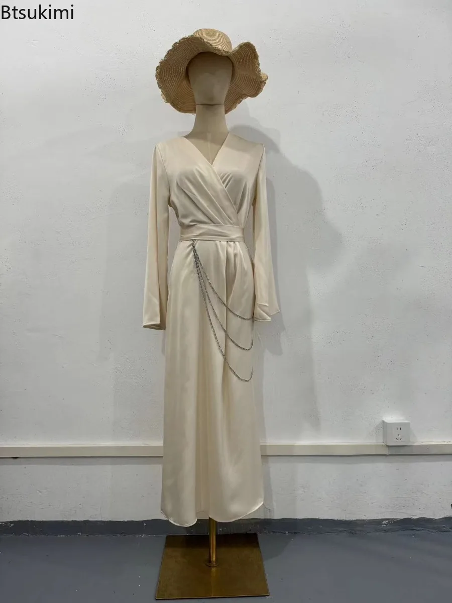 2025年 エレガント レディース服 秋新作 気質 ロングドレス ウエストチェーンデザイン セクシー Vネック 無地 サテンドレス