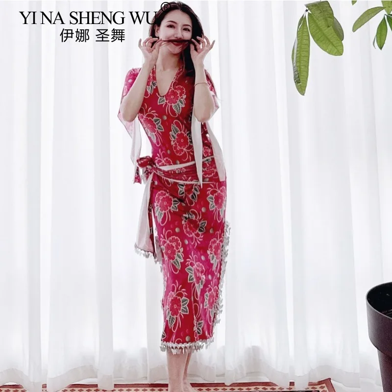 Vestito di danza del ventre Rosso mattone stampato Farfalla Abito con paillettes Stile shabby Pratica sul palco Performance Abbigliamento da ballo per ballerine femminili