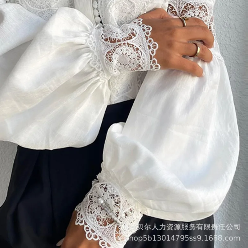 جديد أزياء المرأة الأبيض بلون الدانتيل تقسم طويلة فانوس كم الوقوف طوق عارضة العصرية قمصان أنيقة الملابس النسائية