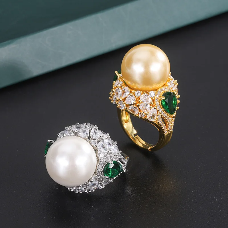 

European American style vintage fashion ring with , white shell pearls, light gold, and diamond inlay, 16mm