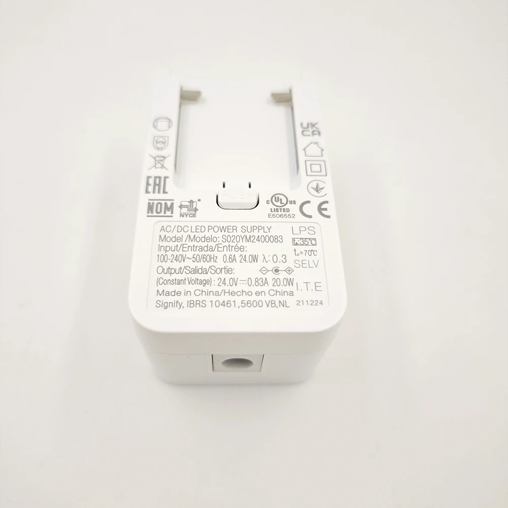 

AC/DC LED POWER SUPPLY S020YM2400083 24V 0.83A 20W No Plug Version