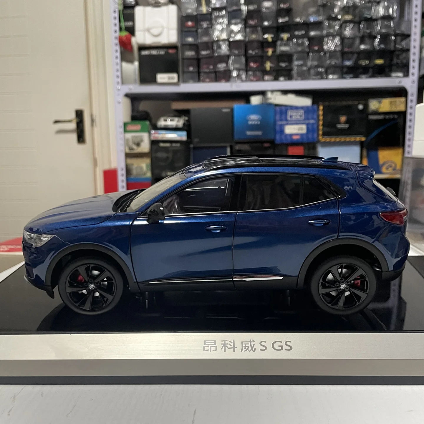 مقياس 1:18 مصنوع من خليط معدني بويك ENVISON S GS PULS 652T ألعاب سيارات نموذج كلاسيكي للحنين هدايا تذكارية للكبار عرض ثابت