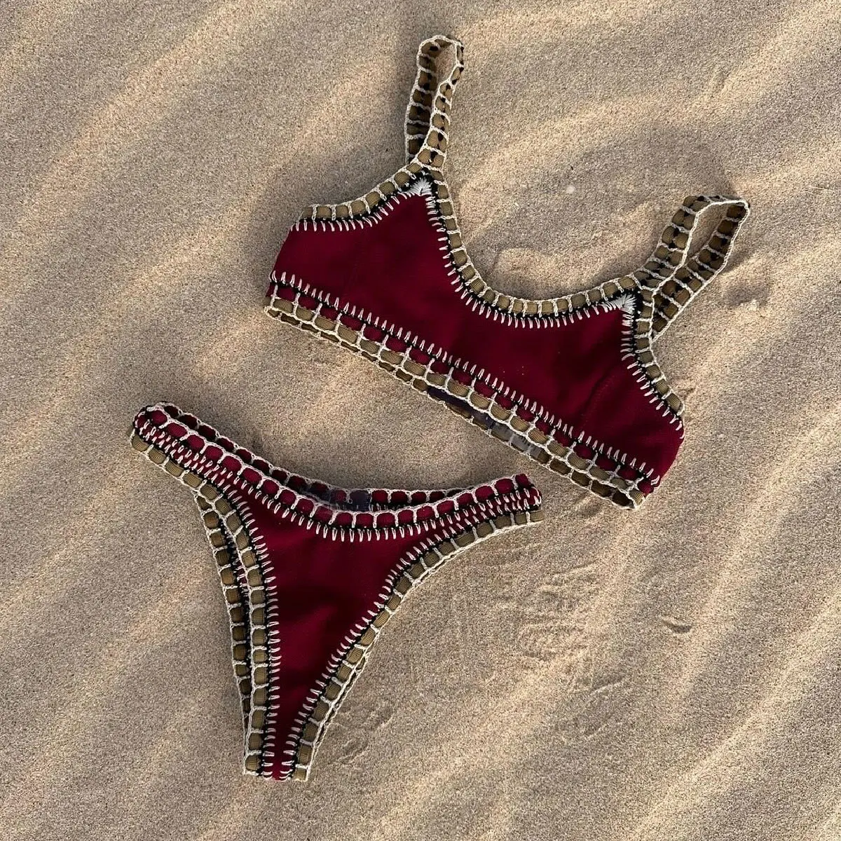 

Соблазнительное бикини с нежным кружевом, бесшовное, с драпировкой, моделирующее фигуру, с высокой талией, со съемными бретелями, пляжная одежда