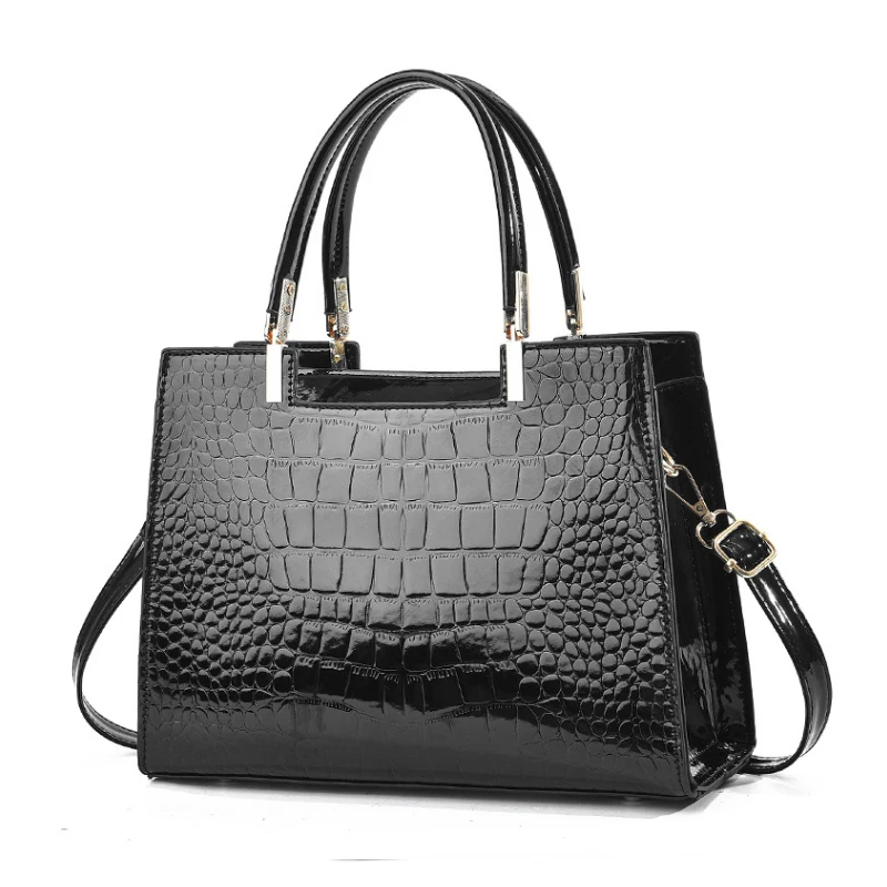 حقائب يد نسائية حقائب كتف ذات علامة تجارية مصممة للسفر وعطلة نهاية الأسبوع في الهواء الطلق حقيبة ساعي كبيرة من الجلد للنساء للشتاء