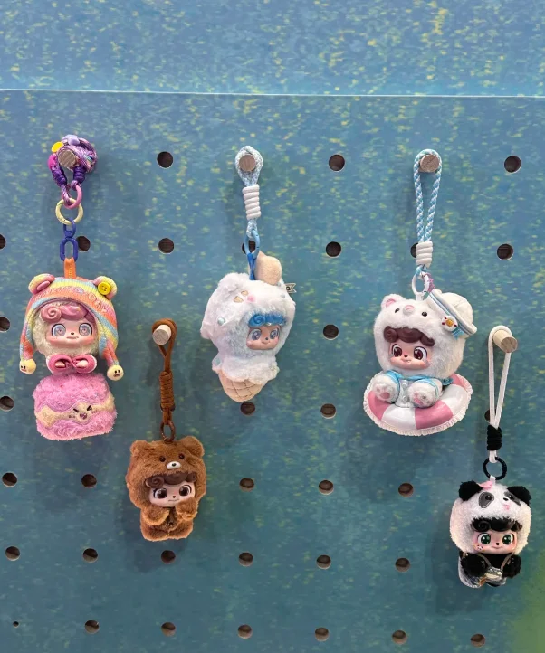 

New Genuine Q.Kid Outdoor Activities Series Plush Blind Box Trendy Play Ornament Kawaii Doll Toys Gift Collection Brithday Box