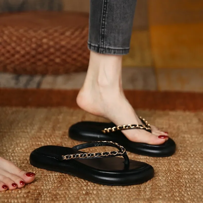 

New Black Woman Trend Ladies Shoes Fashion Metal Chain Women's Slippers Summer Flat Casual Beach Flip Flops Slippers Sandals