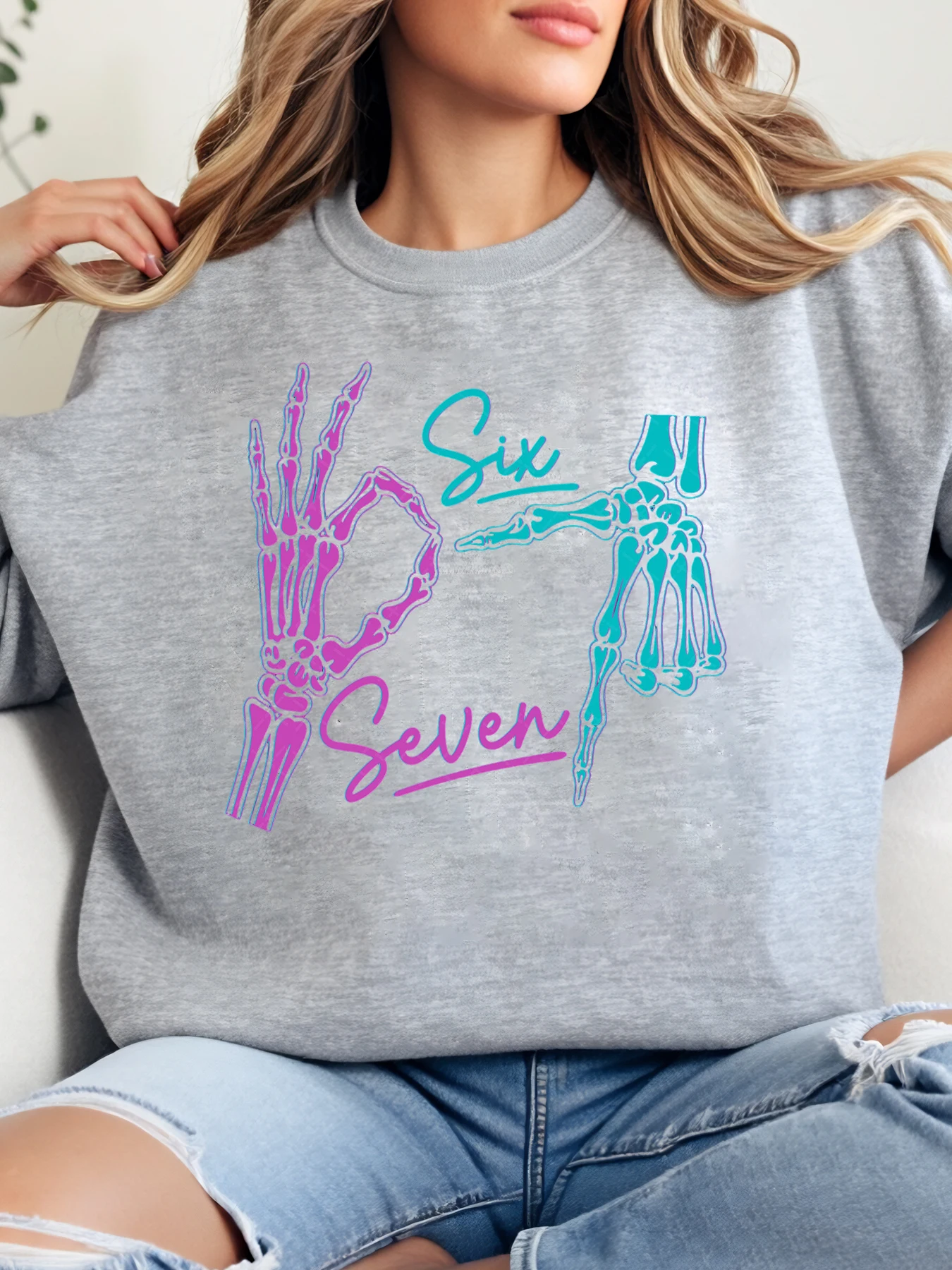 Skeleton Hand Six Seven Print Halloween Oversized T-Shirt Women Casual Wear Gray Plus-Size