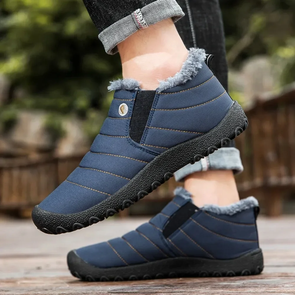 زوجين الأحذية الدافئة وسميكة معزولة في الهواء الطلق أحذية قطنية كبيرة الحجم المضادة للانزلاق وارتداء مقاومة أفخم الرجال أحذية عالية الجودة