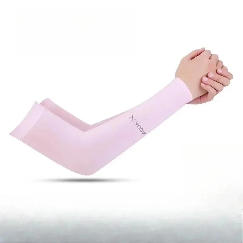 أكمام أذرع تبريد صيفية رائعة من الحرير الجليدي وأكمام ذراع رياضية لركوب الدراجات للحماية من أشعة الشمس فوق البنفسجية والسفر في الهواء الطلق والجري واللياقة البدنية في صالة الألعاب الرياضية