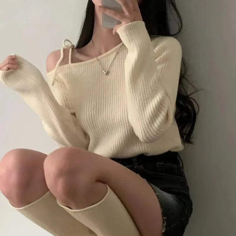 Slanted Collar Tied Irregular Pullover Women's Long Sleeved Knitted Tops Autumn Winter Fashion Red Retro Sweaters