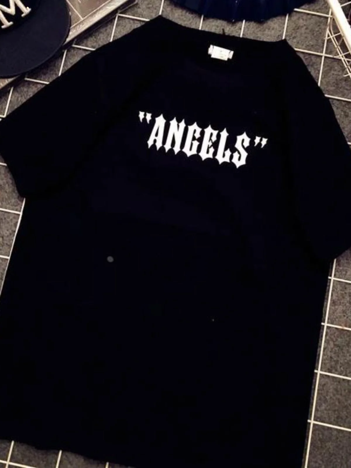 

Trendy ort Sve T-irt Women Summer European Sle Large Version Wings round Ne Letter Loose Match f Sve Couple'...