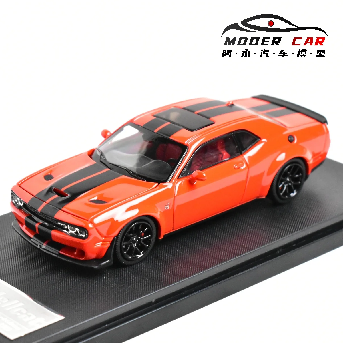 سيارة موديل SH 1:64 SRT Hellcat Diecast