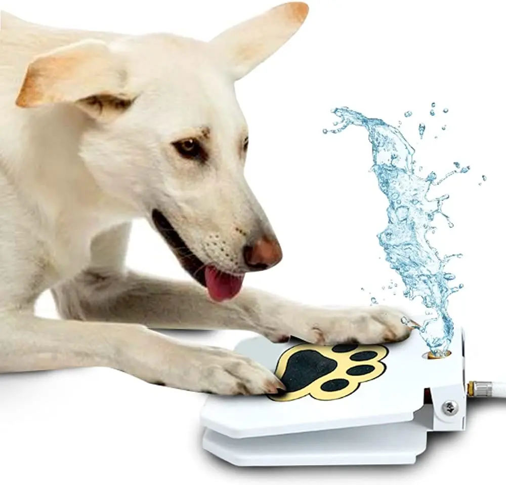 

Dog Outdoor Water Fountain Step On Paw Activated Drinking summer Pet Dispenser Dog Water Sprinkler Automatic Water feeder