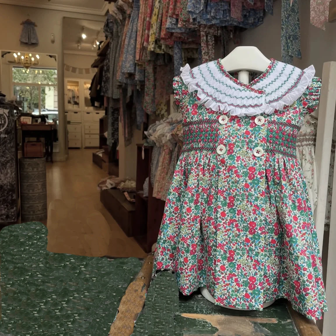 

1-6Y Baby Girl Summer Handmade Embroidery Smocked Dress for Birthday Holiday Photography Eid Casual A57