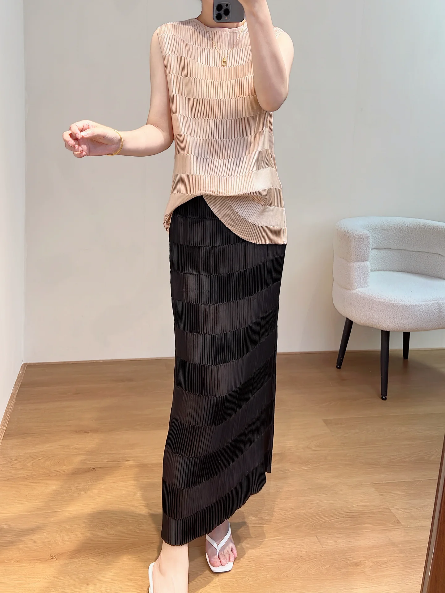 

Ele Pleated Set High-End Feel adual Pr Spring Summer New Commute Personali Svel Top f Skirt