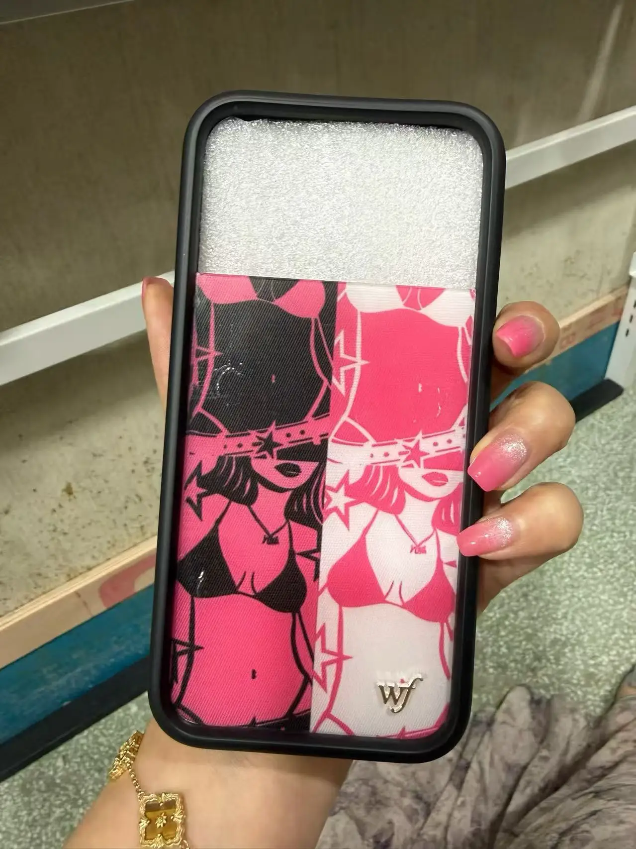 Luxury Wildflower Artistic Portrait Line Chest Phone Case For iPhone 17 13 14 15 16Pro Max WF Fashion sexy Bikini swimsuit Girl