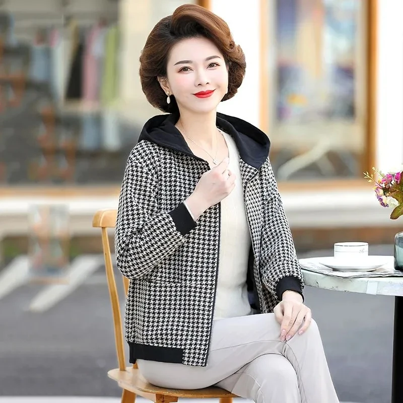 Hooded Fashion Short Jacket Women 2026 Spring Autumn New Coat Korean Loose Large Size Overwear Casual Age-Reducing Jackets Femal