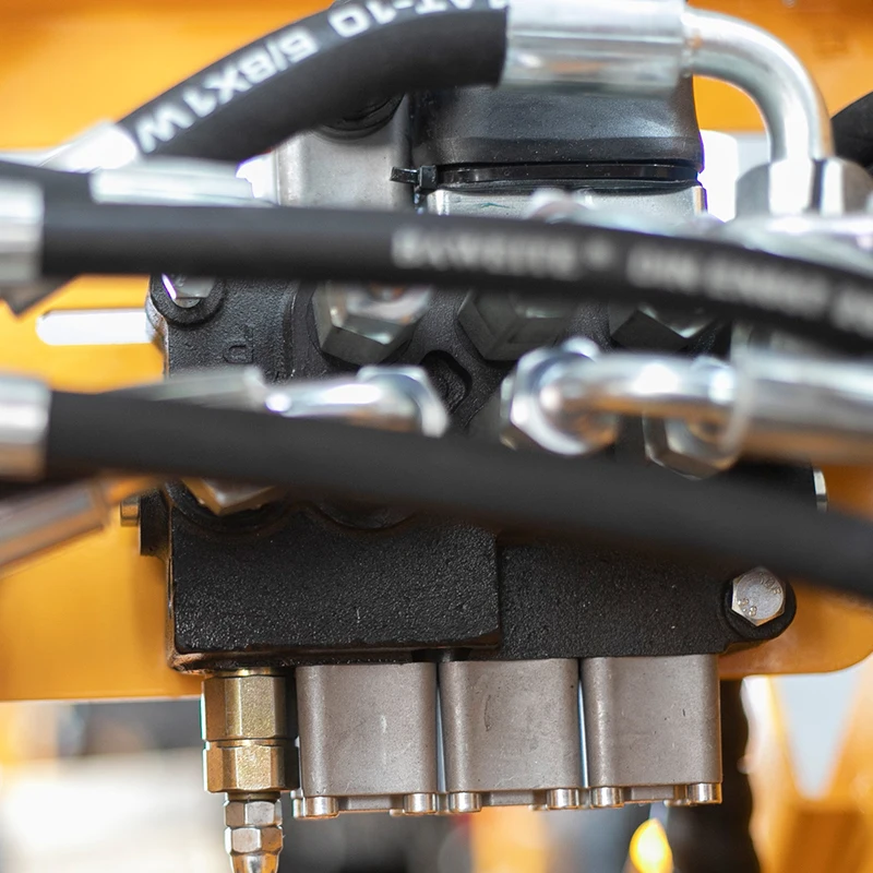 Customized Mini Skid Steer Loader EPA Engine Mini Loader One Year After-Sales Service Riding Skid Steer Loader